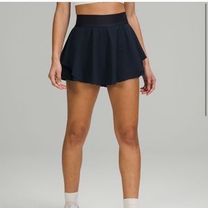 Court rival skirt size 4 lululemon